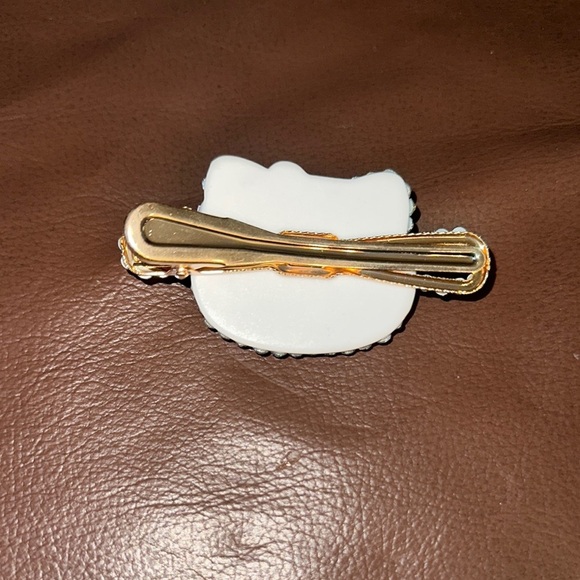 NWT Hello Kitty Rhinestone Hair Clip - Multicolor - Picture 4 of 7